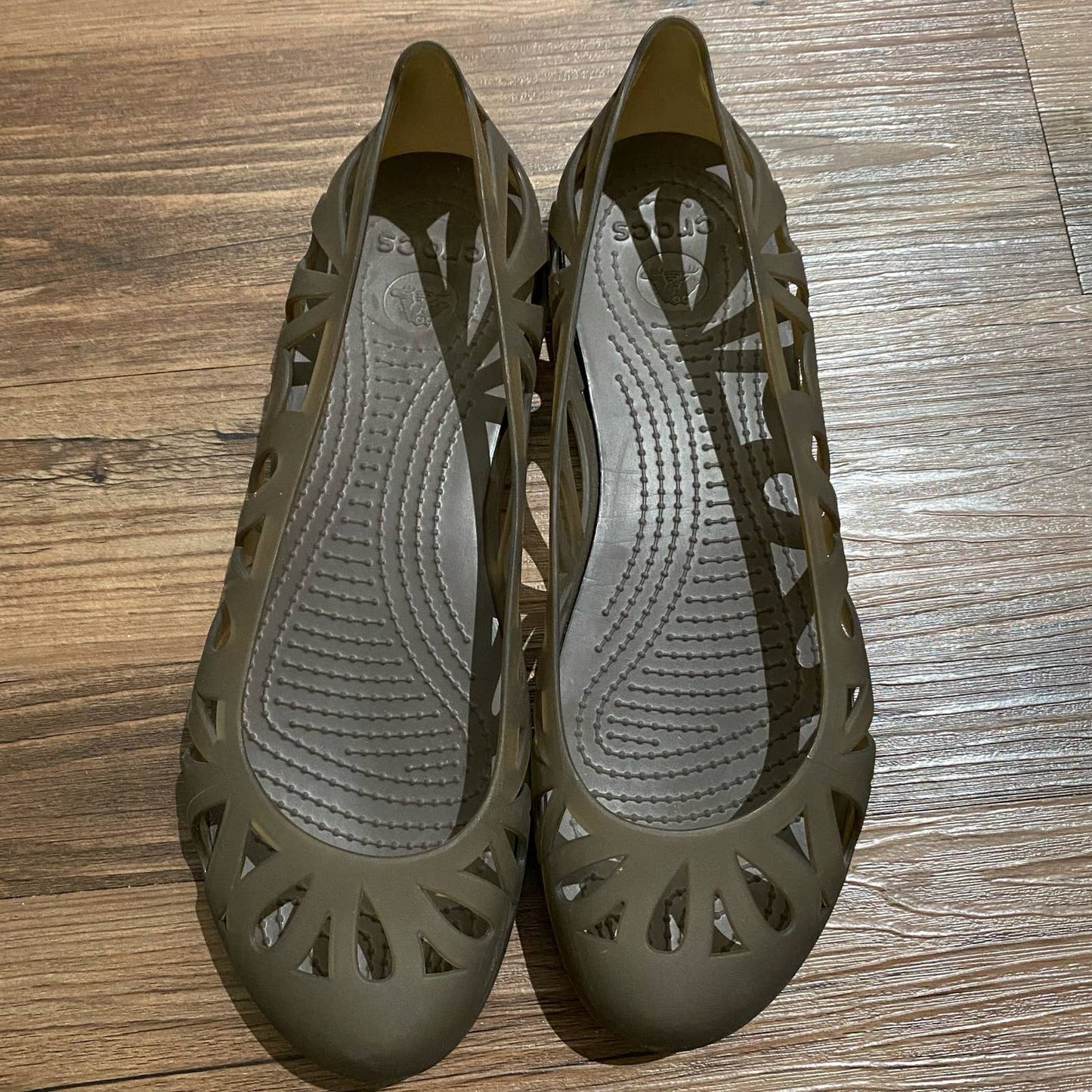 Crocs sz 9 flat jelly sandals