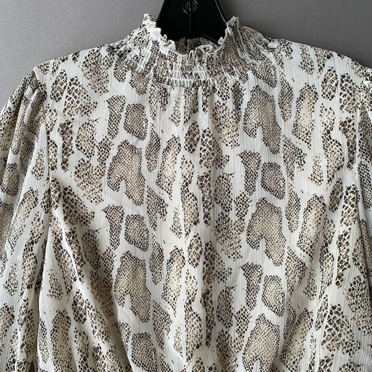 Lucy Paris sz S animal print victorian collar blouse NWOT
