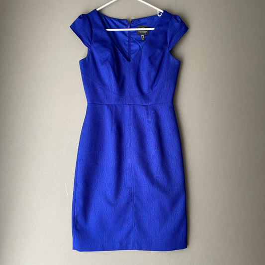 Adrianna Papell sz 4 cap sleeve textured royal blue sheath dress  NWOT