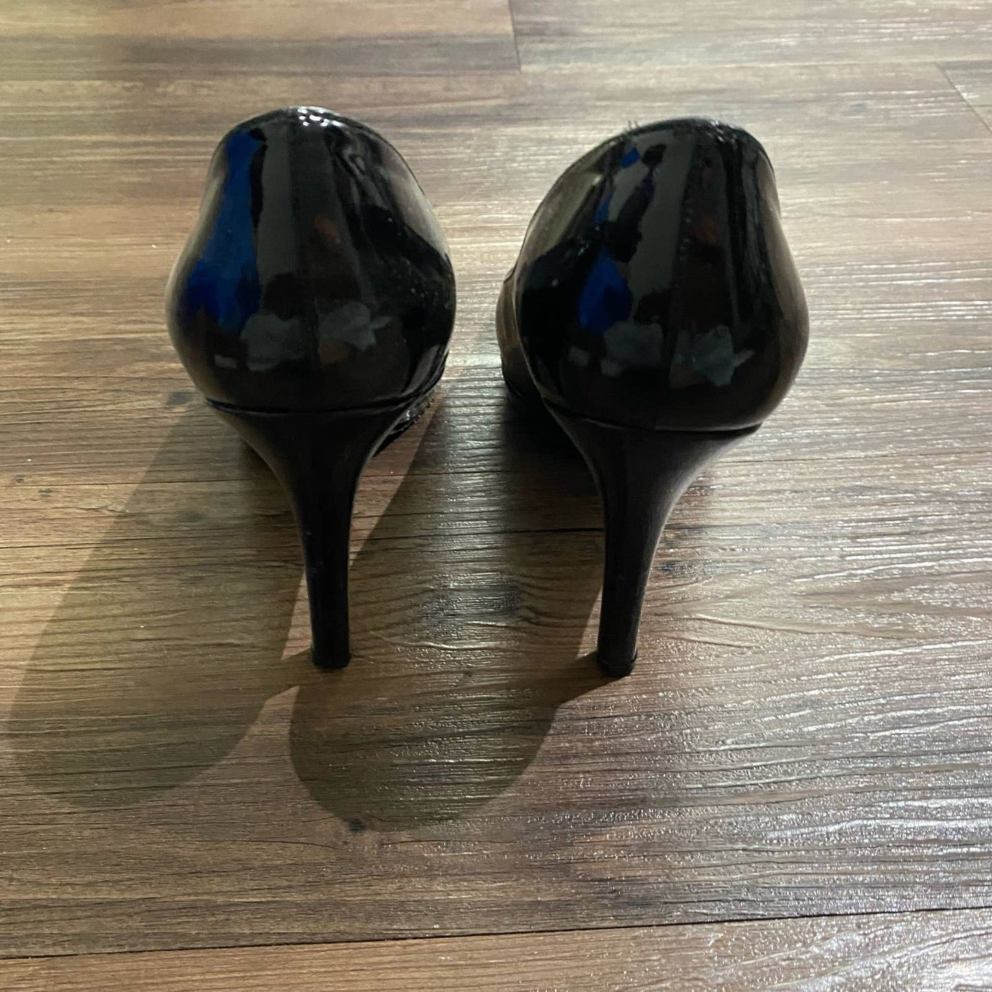 Stewart Weismann sz 7 patent leather heels