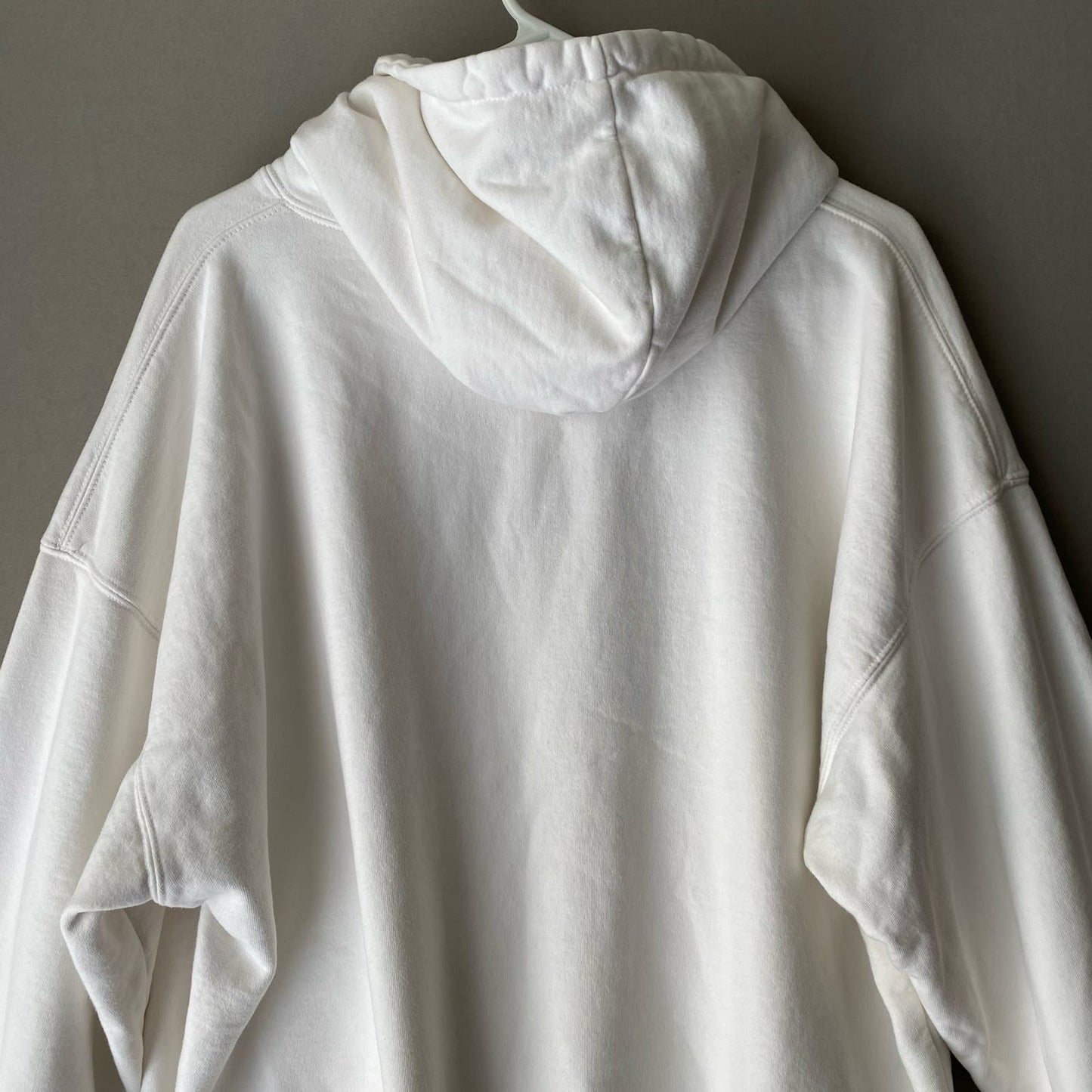 Brandy Melville sz One Size white butterfly embroider hoodie