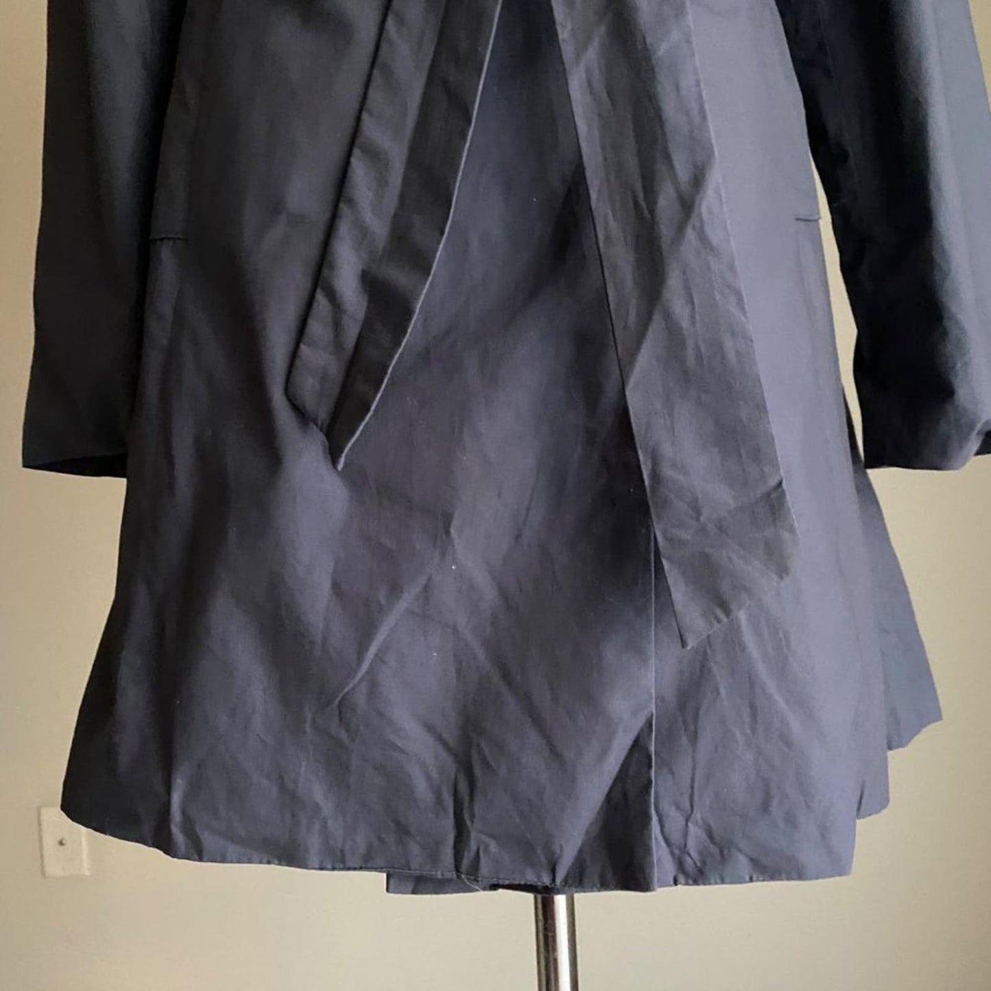 Mossimo sz M navy 100% cotton double breasted long trench coat