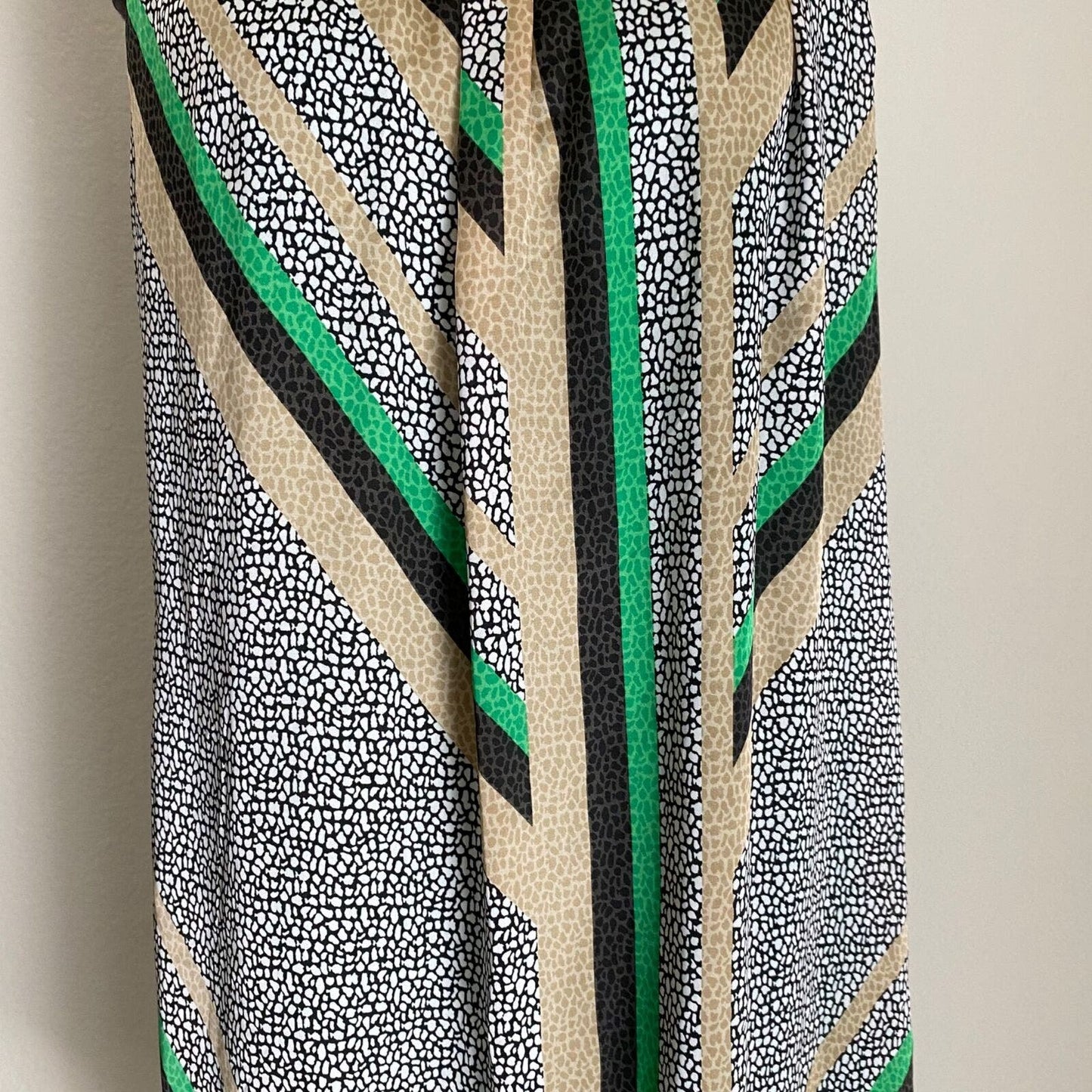 Dana Buchman sz M sleeveless green retro 60s inspired shift dress