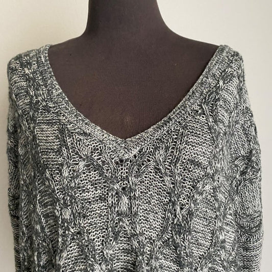 Express sz XS wool cable chunky knit Sweater NWOT