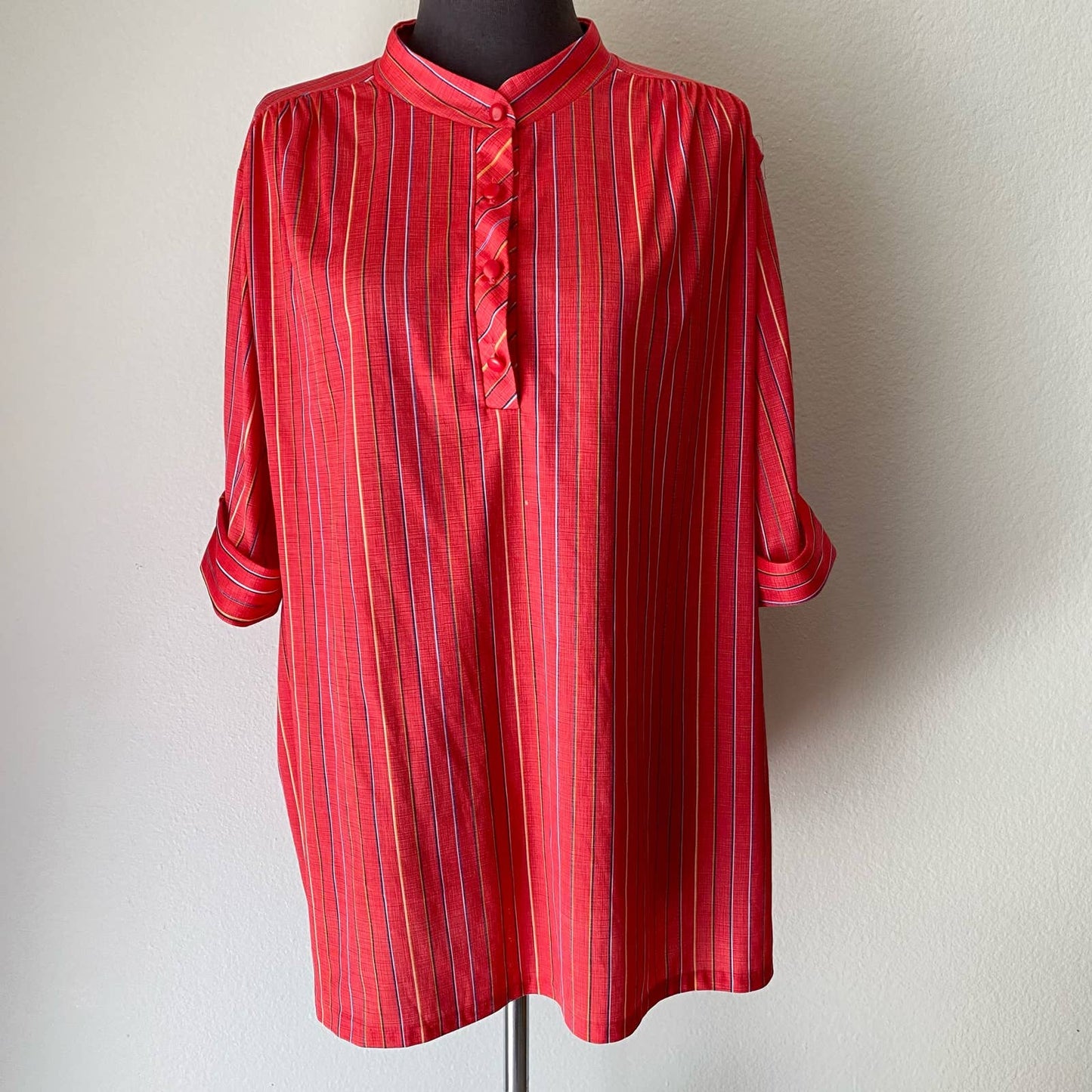 Tiger Lily sz L VINTAGE stripped 70s polyester blouse