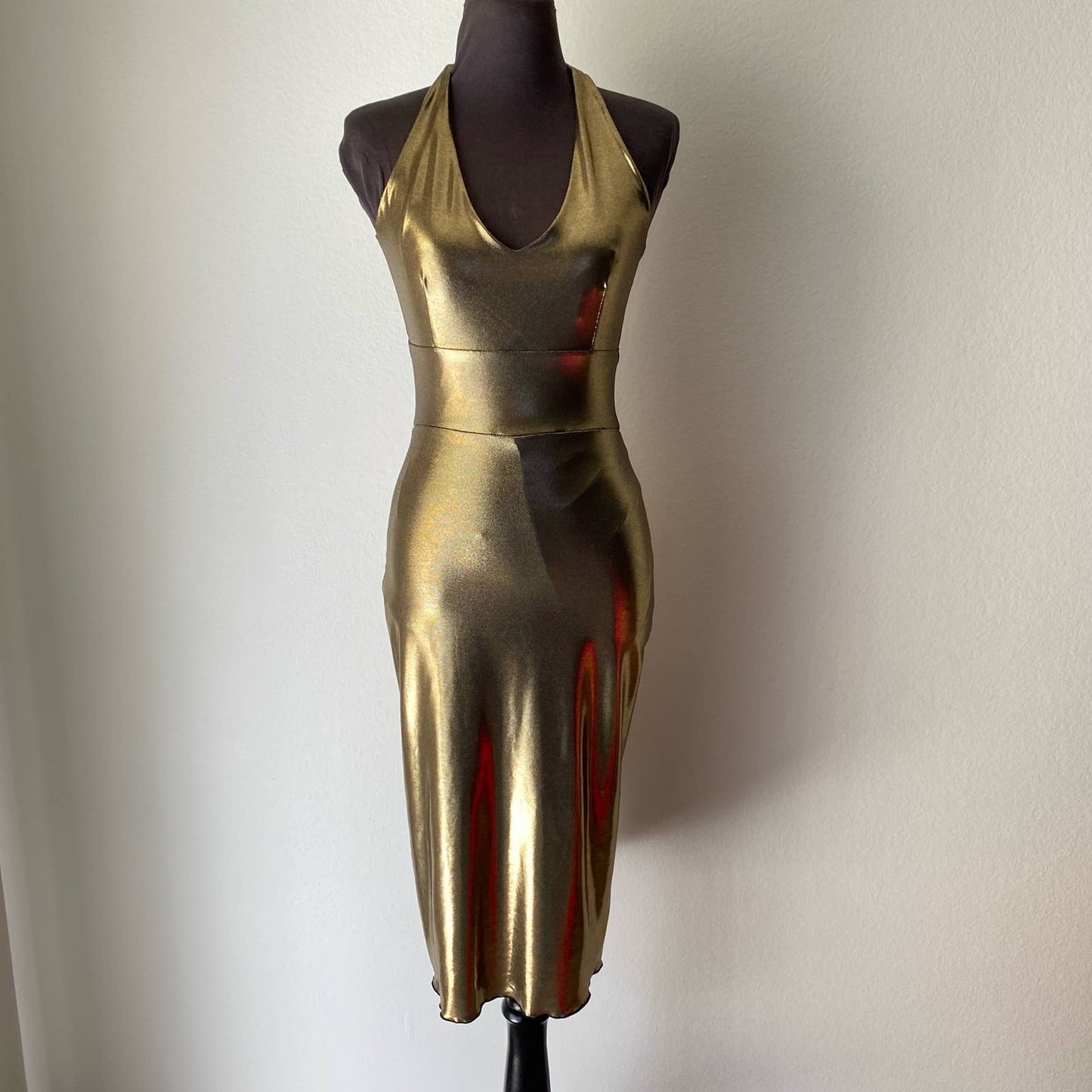 Metallic Gold sz M open back midi cocktail dress