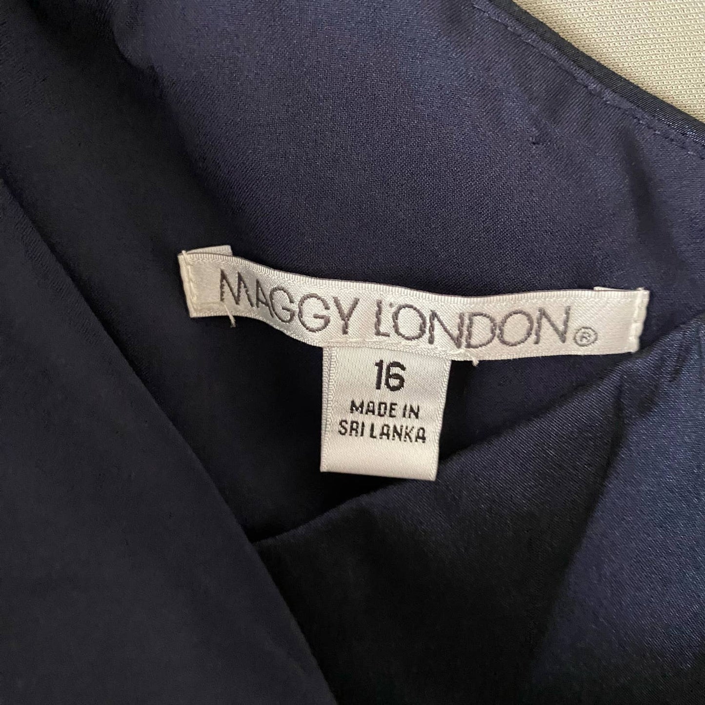 Maggy London sz 16 faux wrap cap sleeve midi cocktail dress