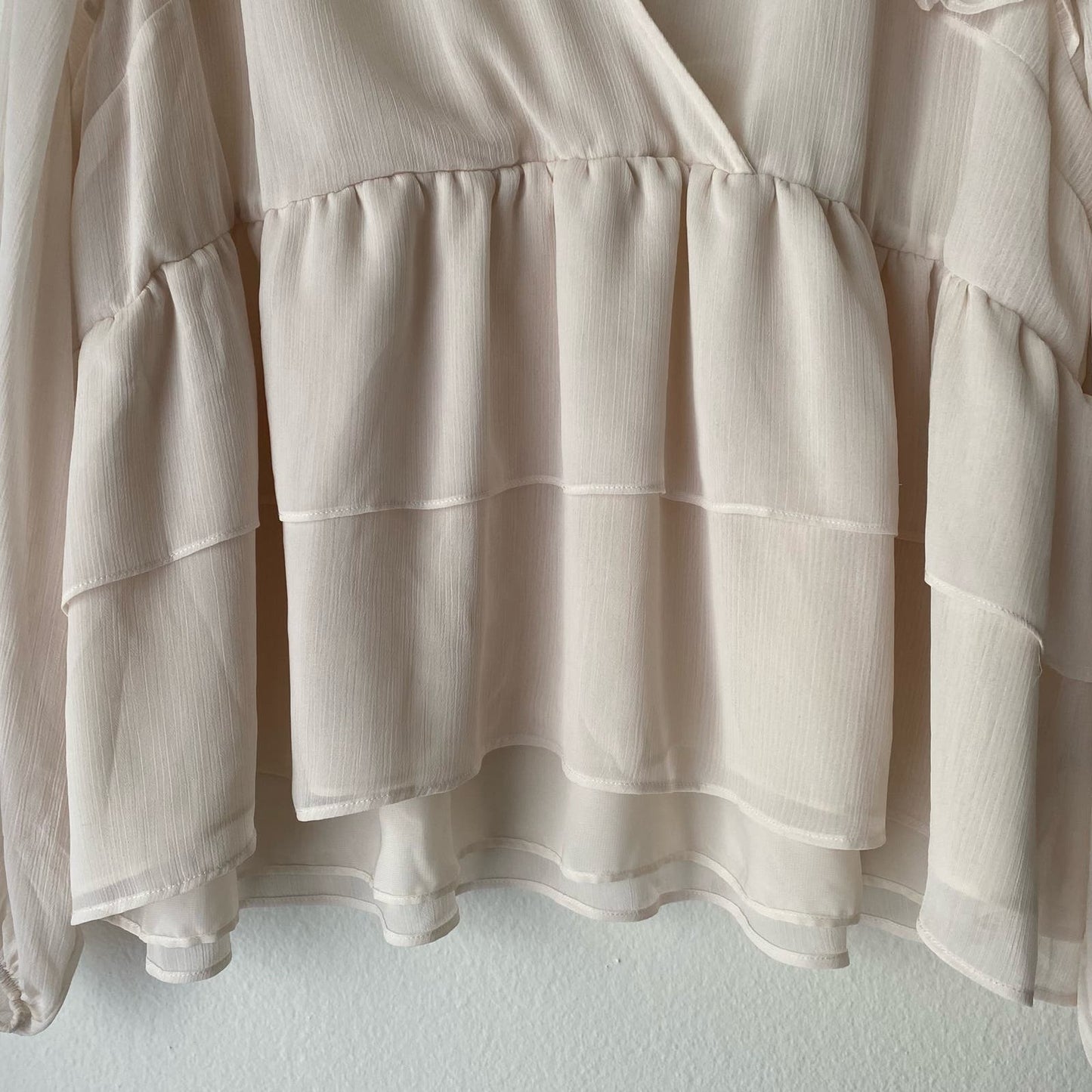 Torrid sz 4 ruffle prairie blouse