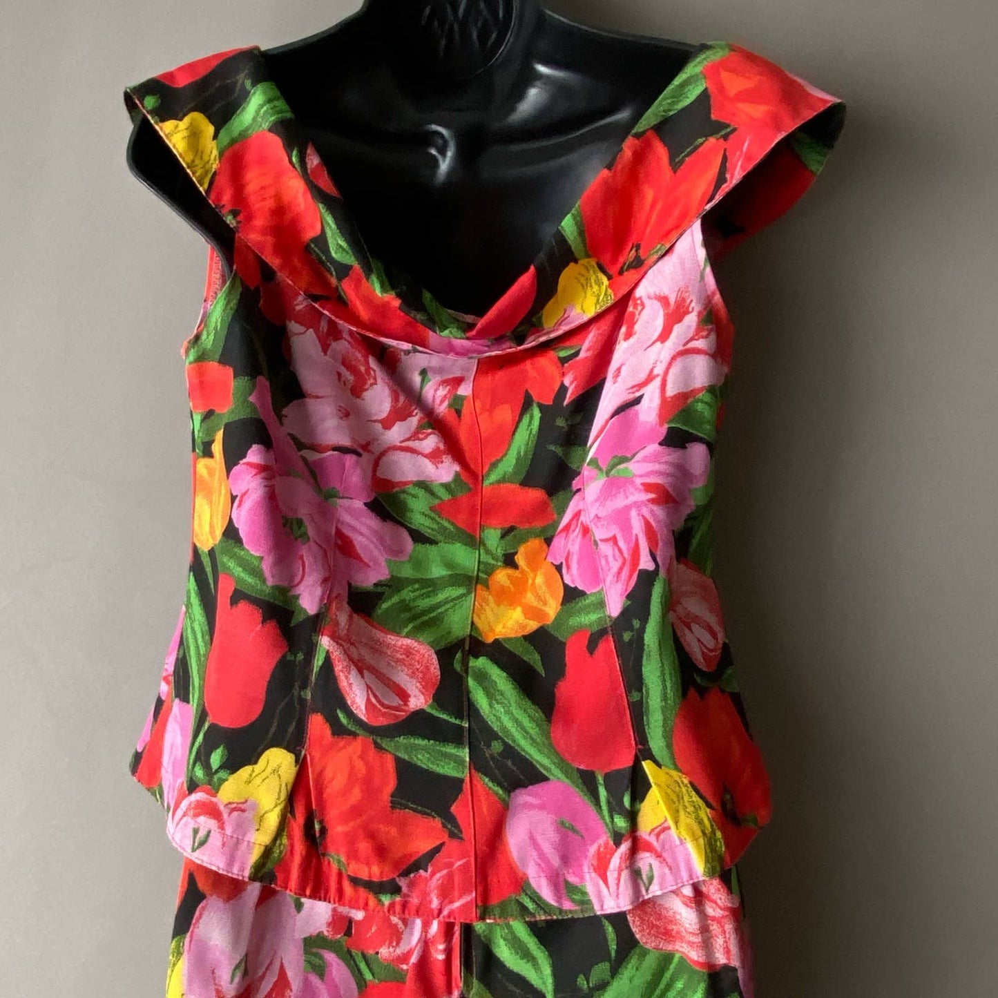 Vintage sz S/M Homemade floral top & skirt set