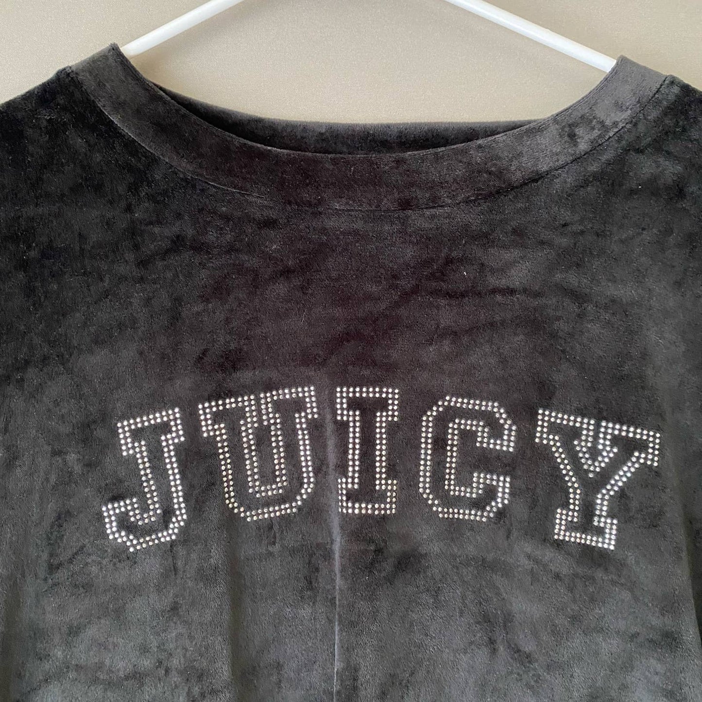 Juicy Couture sz M valor rhinestone sleep shirt