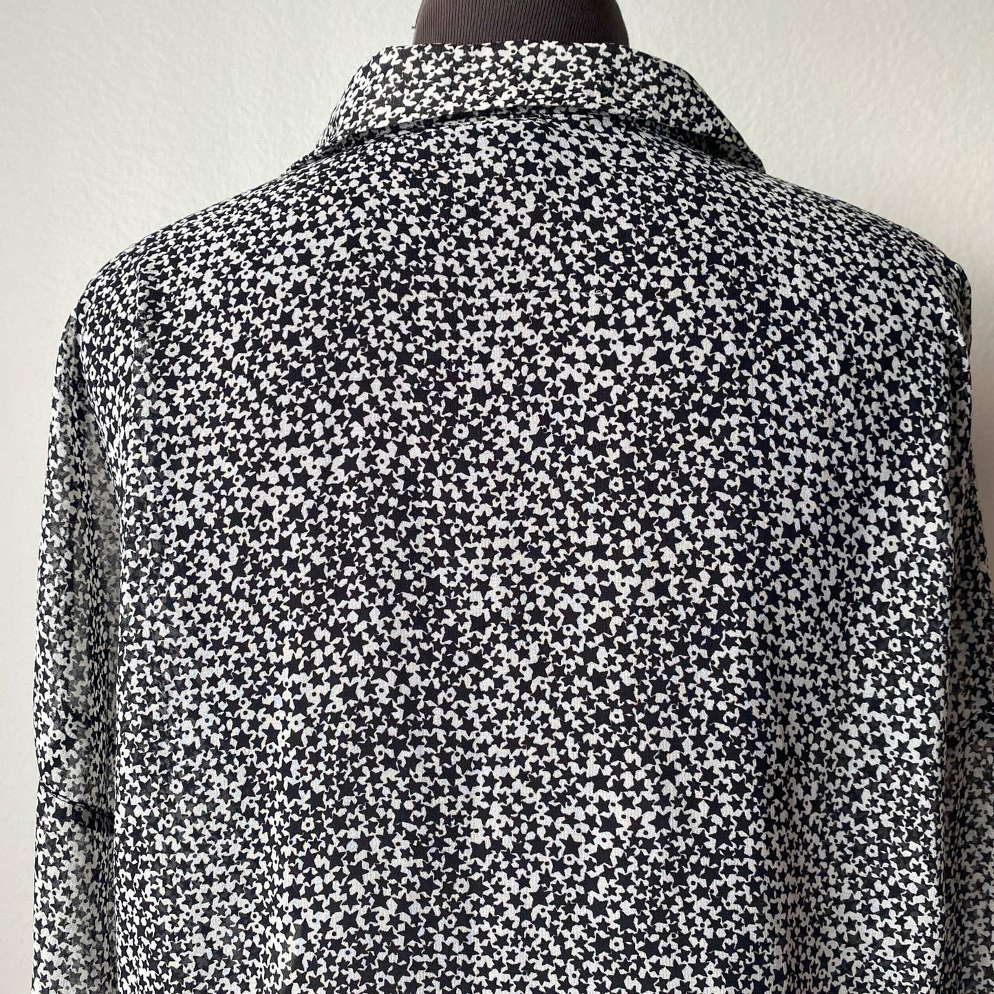 Topshop sz 4 button down sheer star print blouse