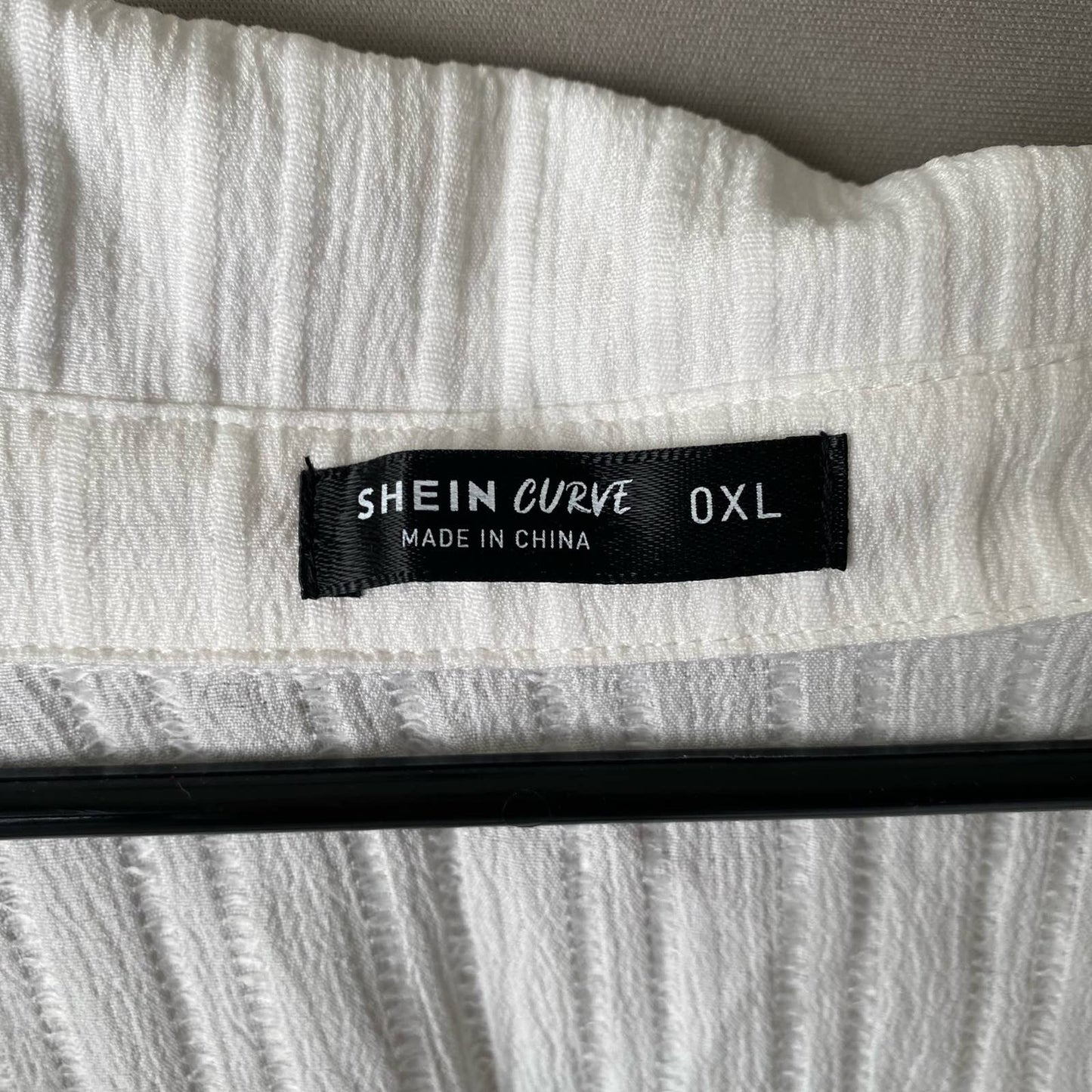 Shein Curve sz XL pleated white crop top