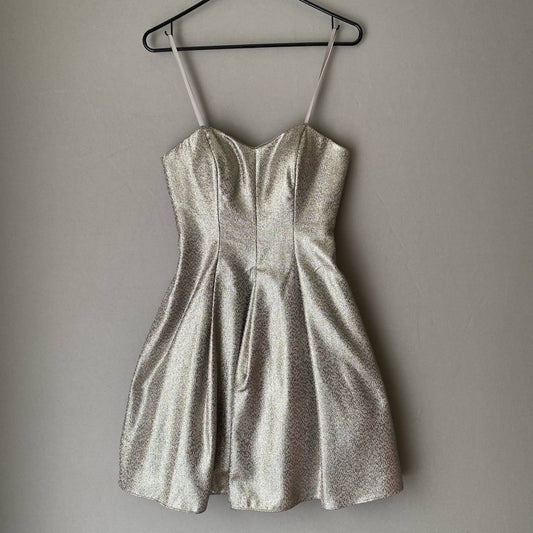Adrianna Papell size 4 strapless fit & flare metallic party dress