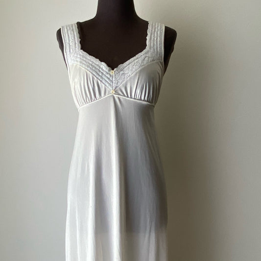 Vintage sz S slip night gown