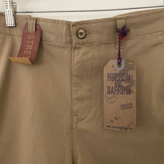 Hudson & Barrow sz 34 Khaki perm press Shorts