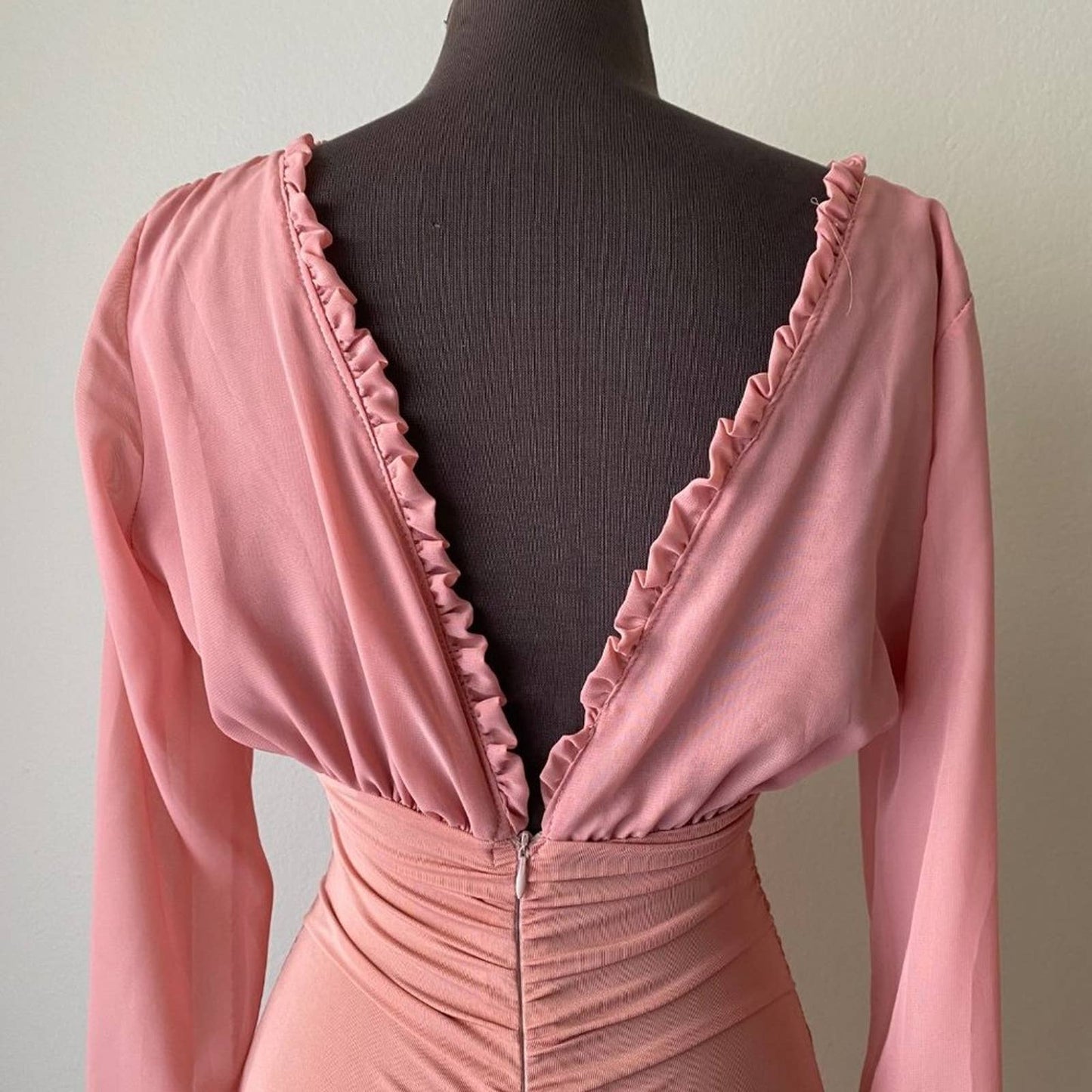 Pink sz M Long sleeve V neck and back Body con dress