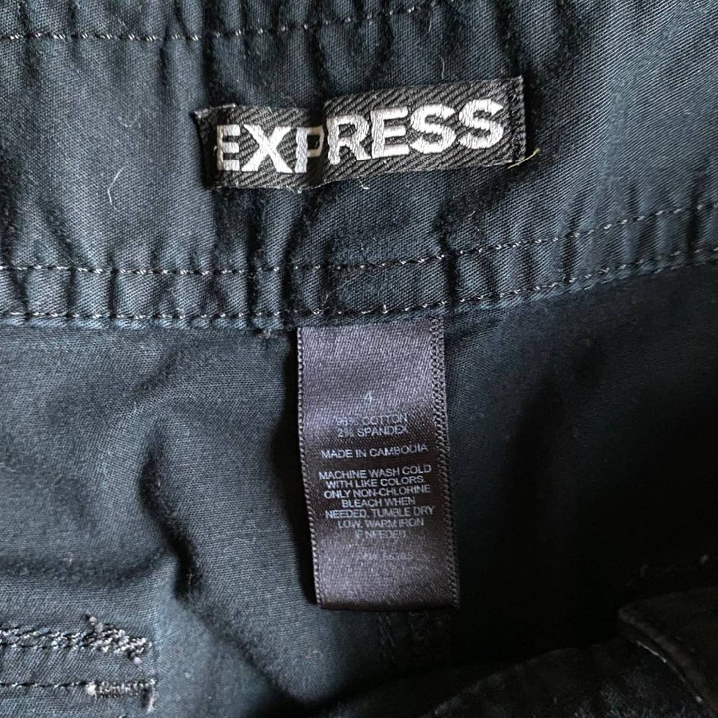 Express sz 4 pockets on each side mini shorts