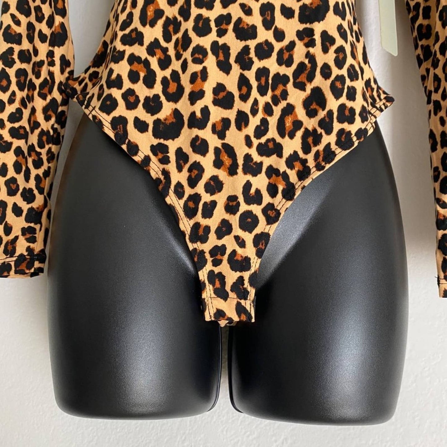 Iris Basic sz S cheetah off shoulder bodysuit blouse NWT