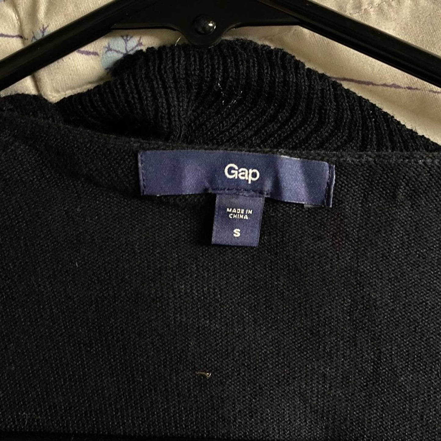 Gap sz S Cotton long sleeve open down front ruffle sweater