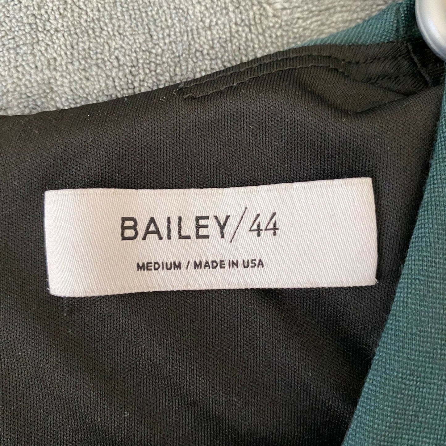 Bailey 44 sz M pencil sheath office midi dress
