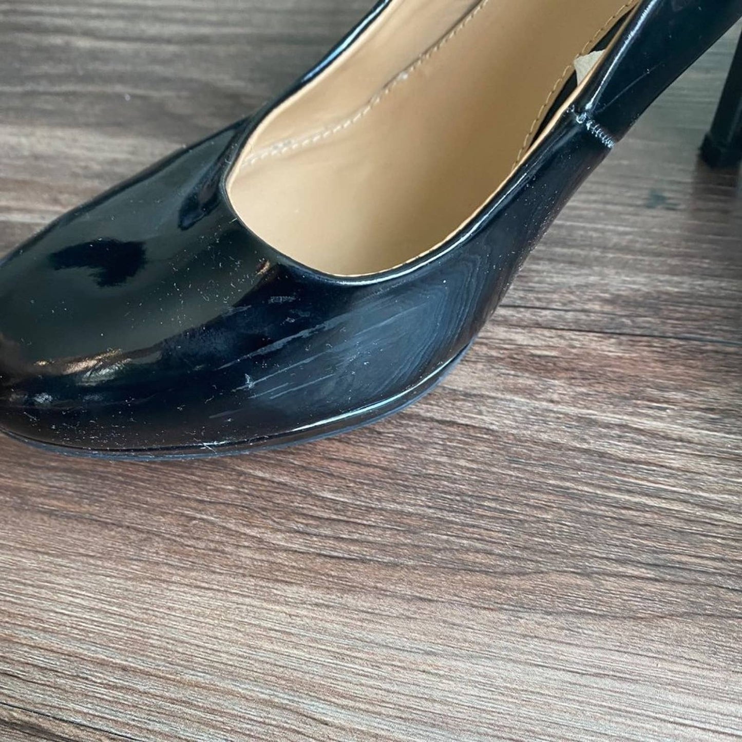 Merona sz 7.5  patton leather pumps 3-inch heels