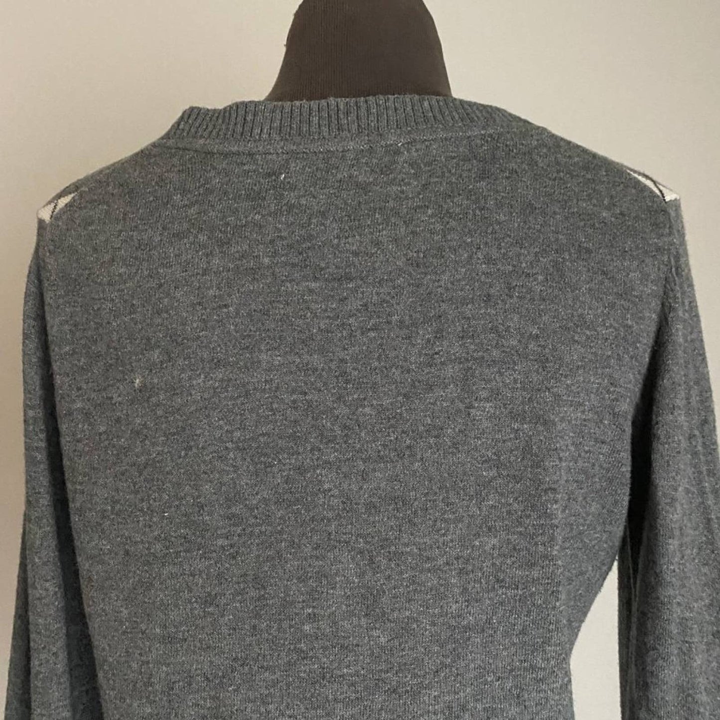 Old Navy sz S cotton Long sleeve V Neck geo print sweater