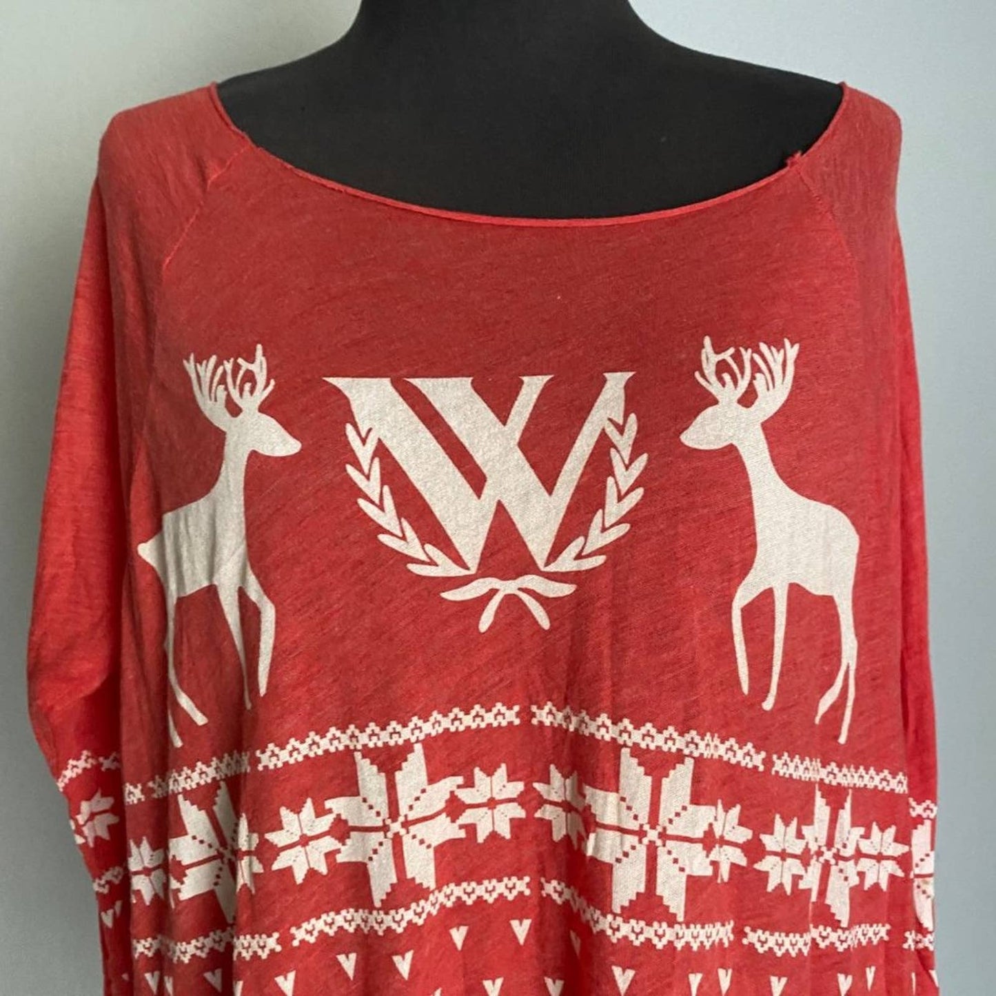 Wildfox sz M Long sleeve boat neck holiday christmas top shirt