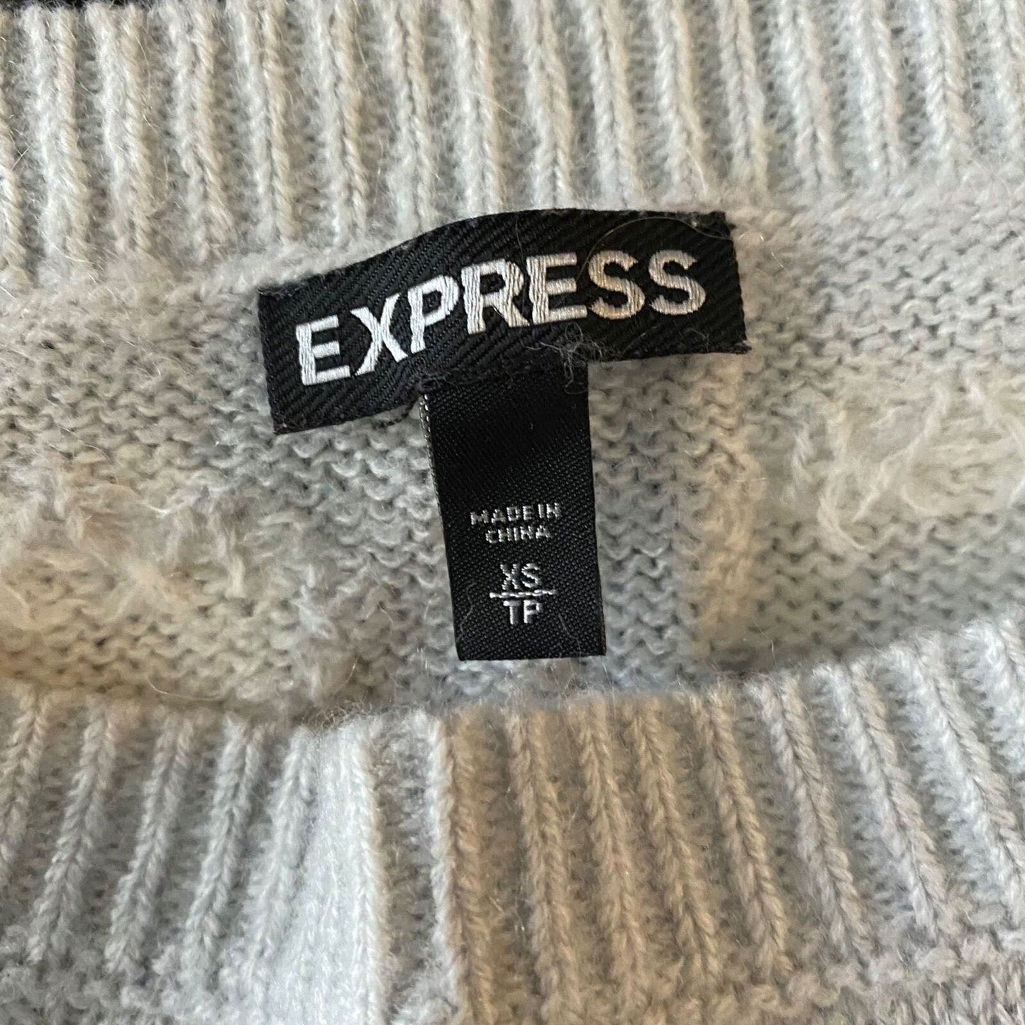 Express sz XS Wool Long sleeve crew neck heart knit winter sweater