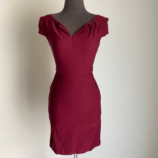 Foreign Exchange sz S burgundy fitted party short mini dress