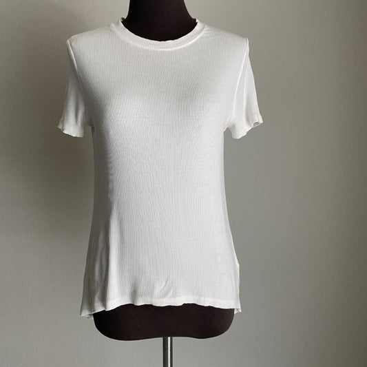 Forever 21 sz S short sleeve white high low top