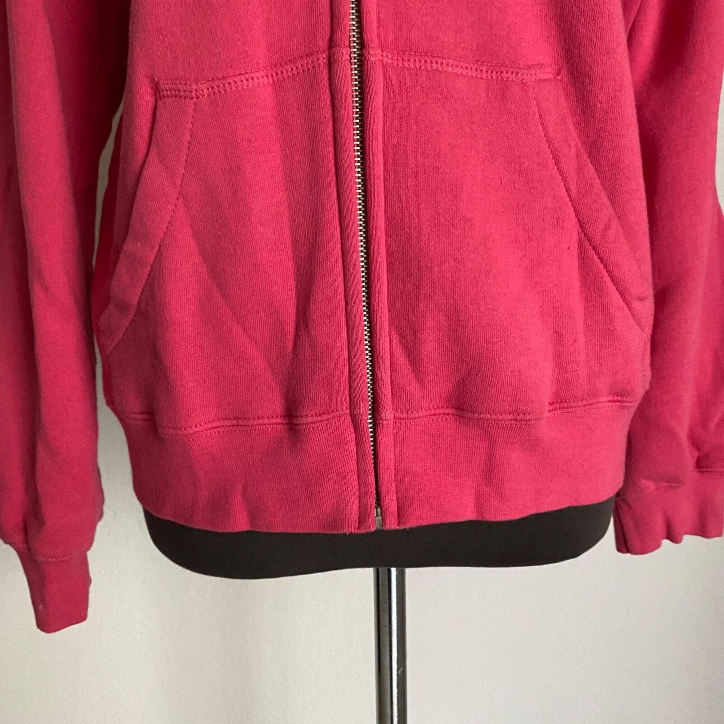 Universal Studio sz S 100% cotton pockets drawstring hoodie