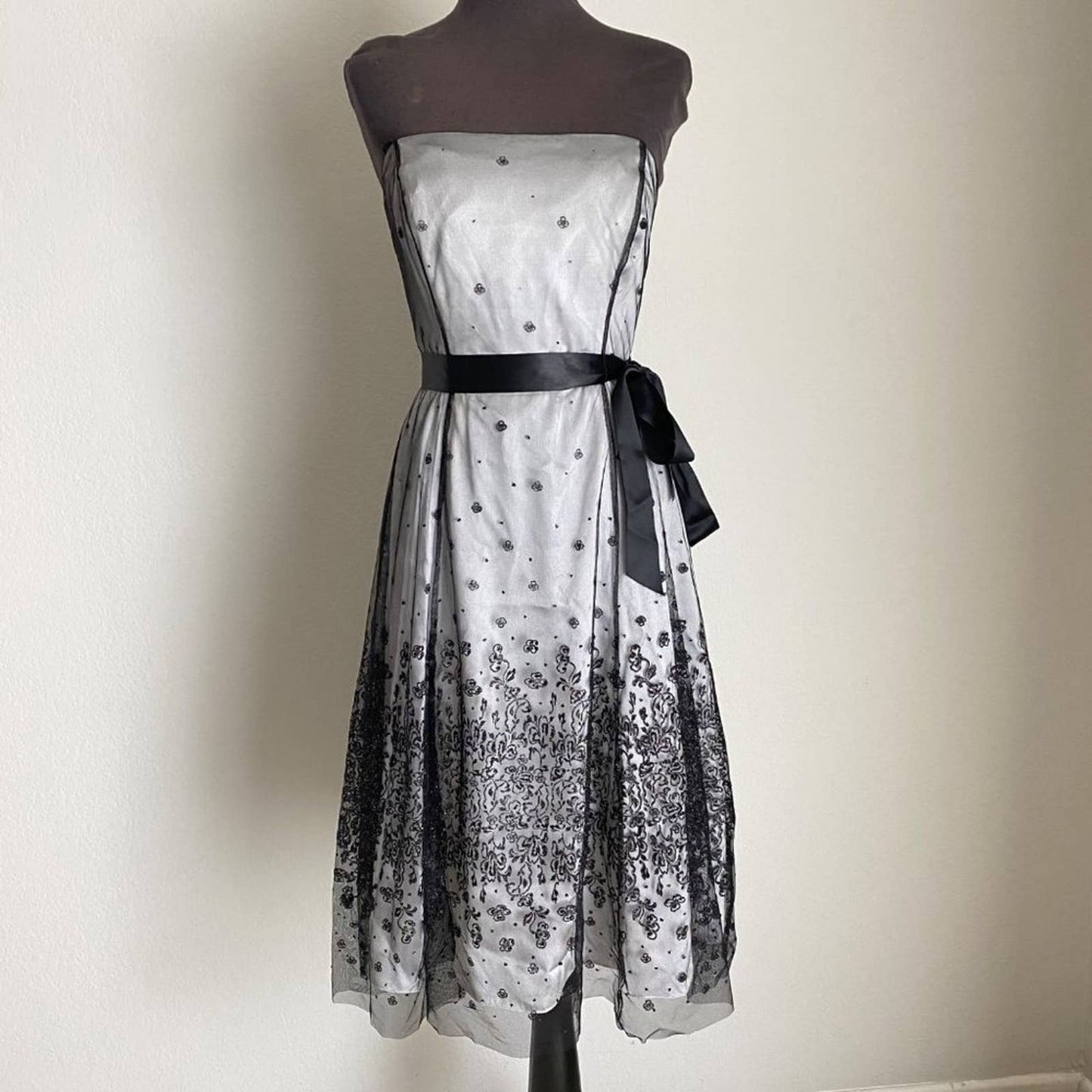 Adrianna Papell Boutique sz 8  1950s inspired A-line dress
