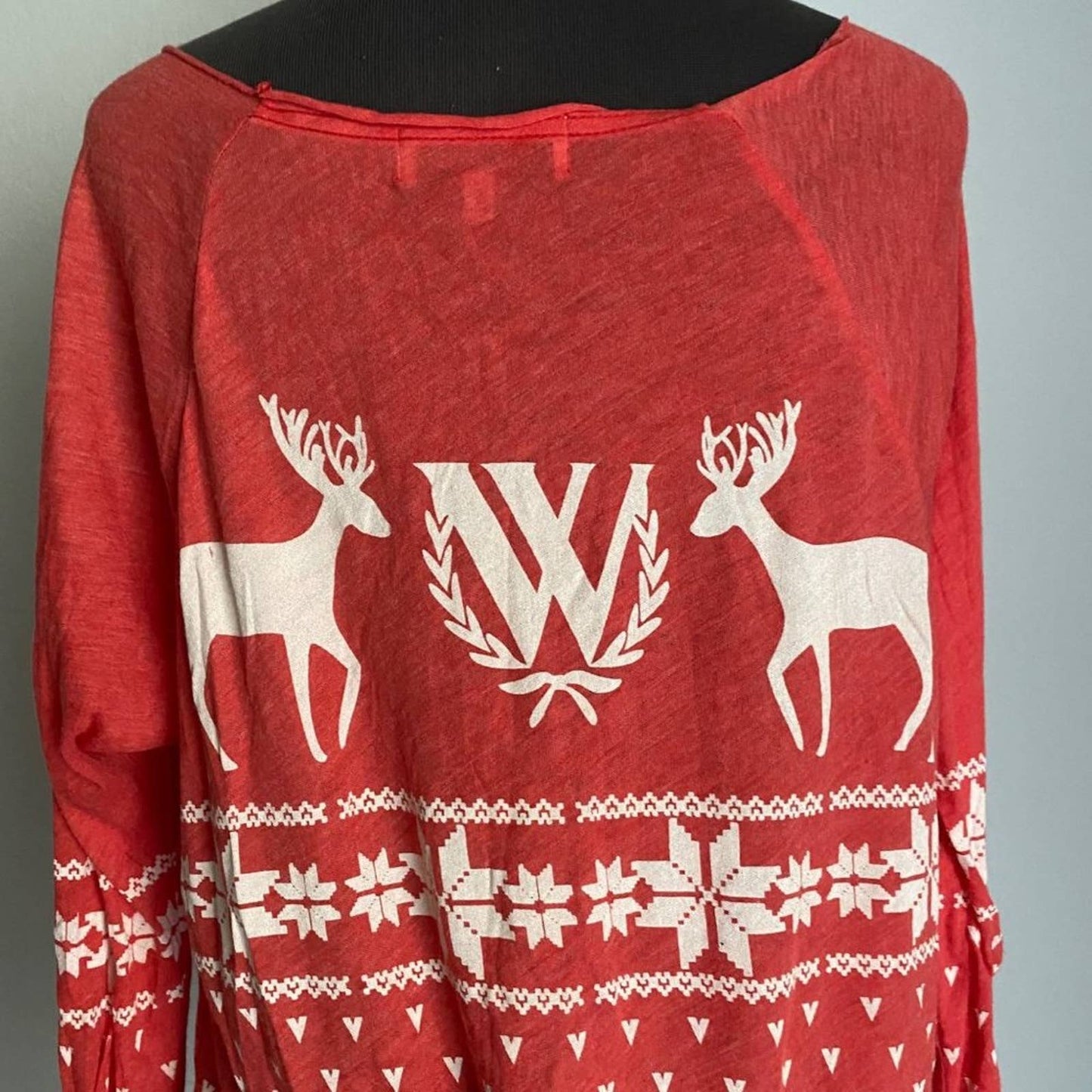Wildfox sz M Long sleeve boat neck holiday christmas top shirt