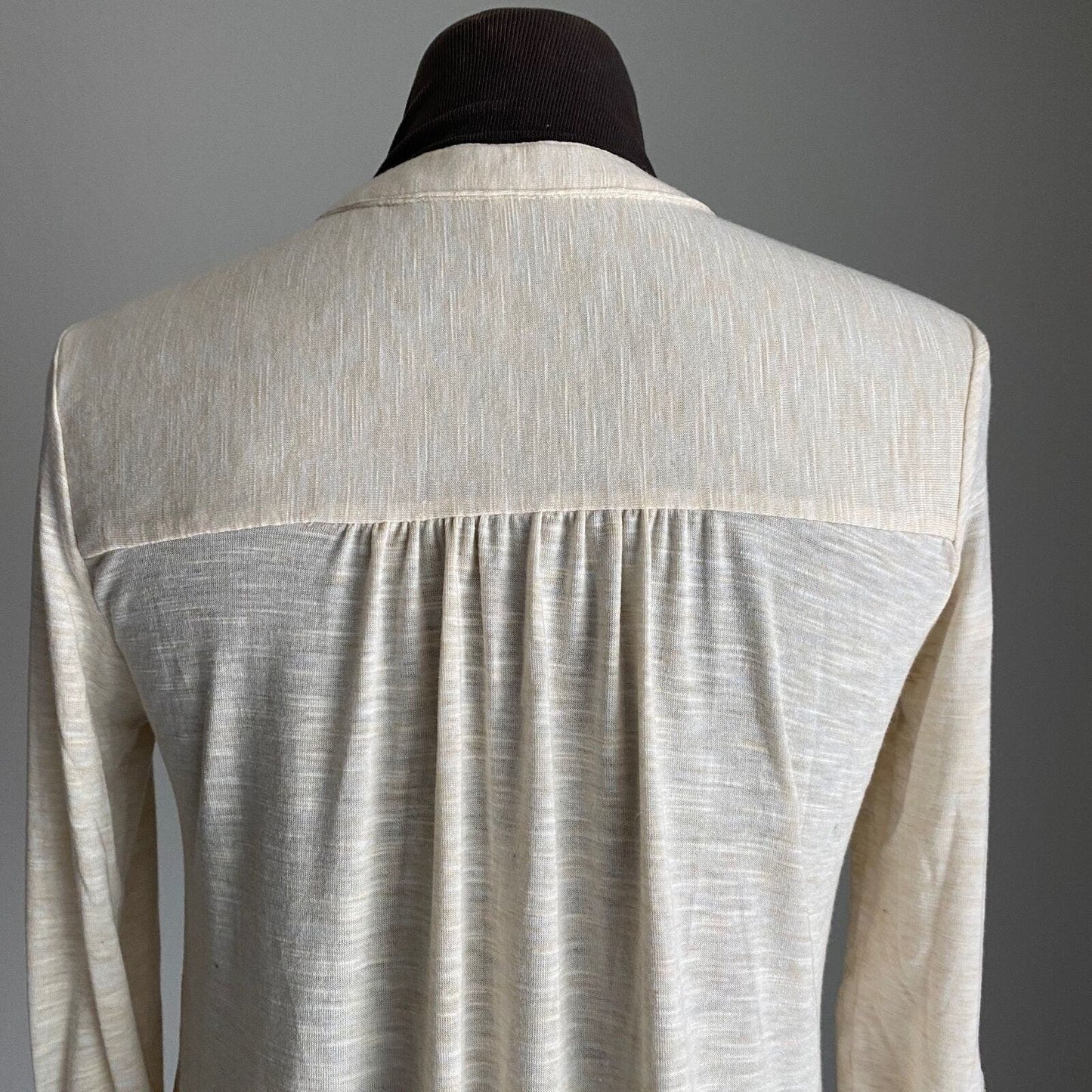 Nine 1 Eight sz S Cotton roll tab sleeve blouse