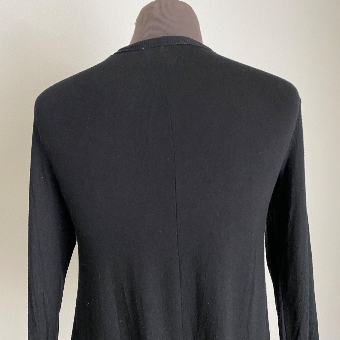 Express sz XS Long sleeve V Neck comfy boho shoulder keyhole high low knit shirt