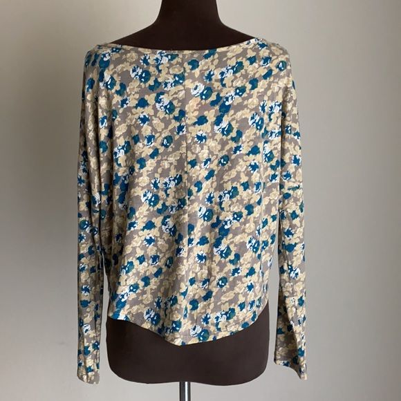 Poof sz S floral cropped cotton long sleeve blouse casual top