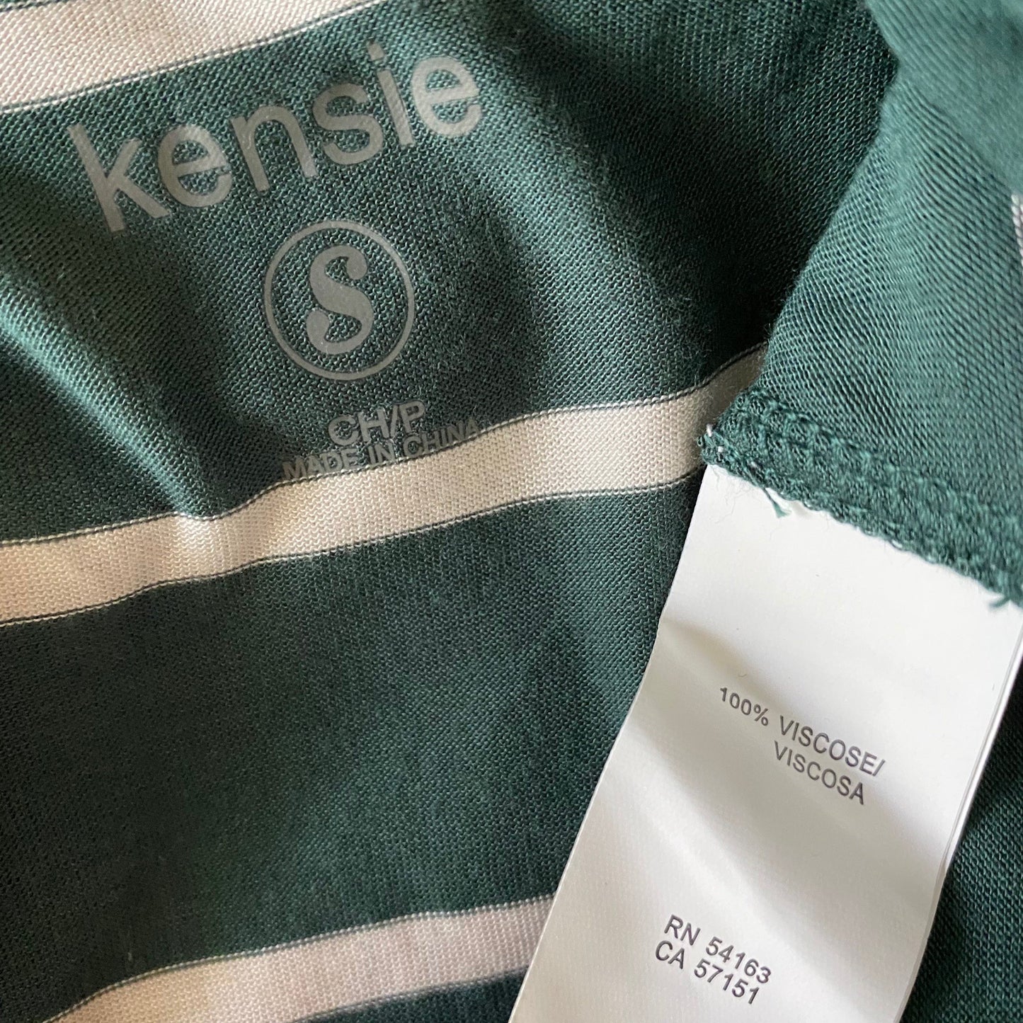 Kensie sz S Sleeveless scoop neck button in front stripe tunic tank top shirt