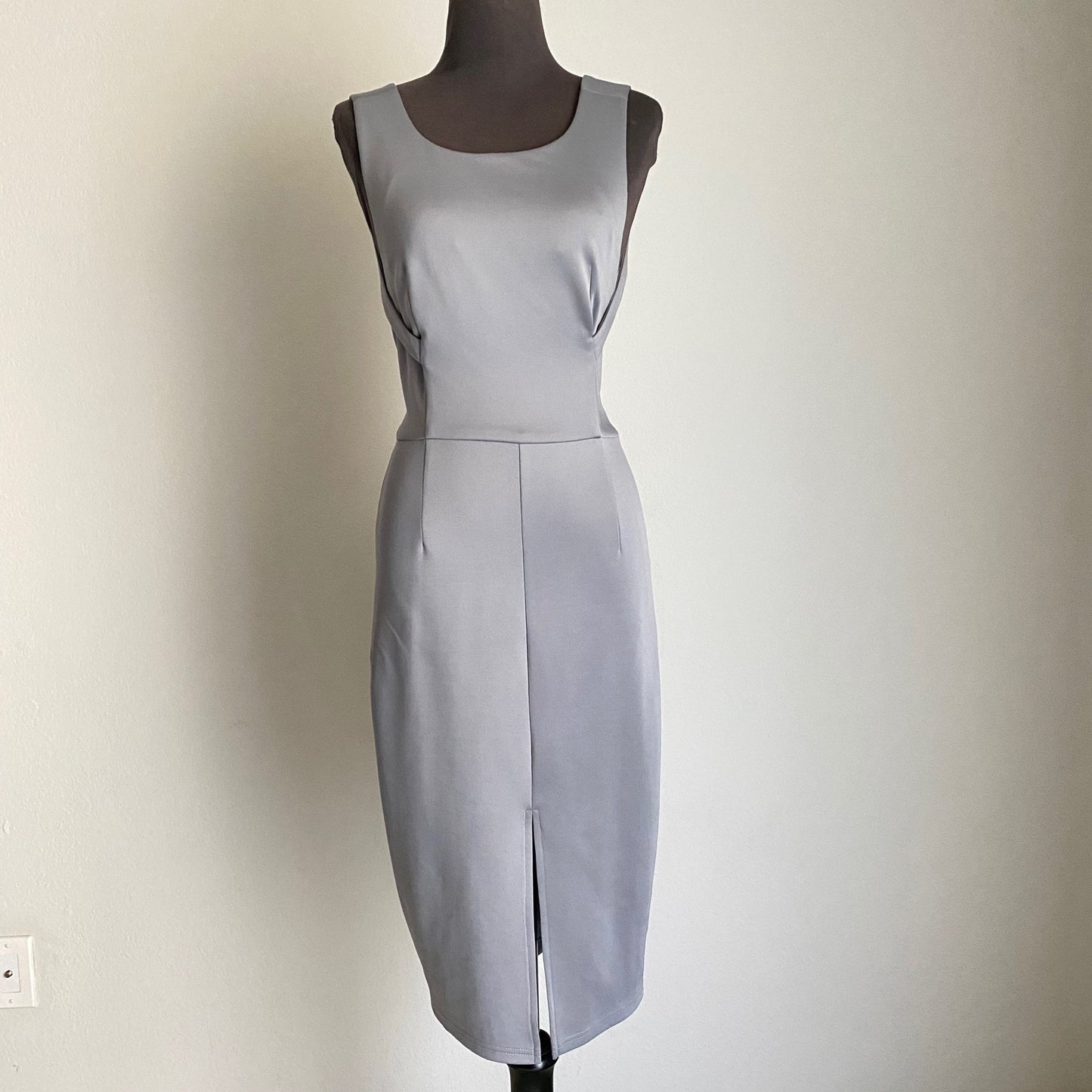 Lavish Alice sz 12 Gray sleeveless backout strap detail sheath dress