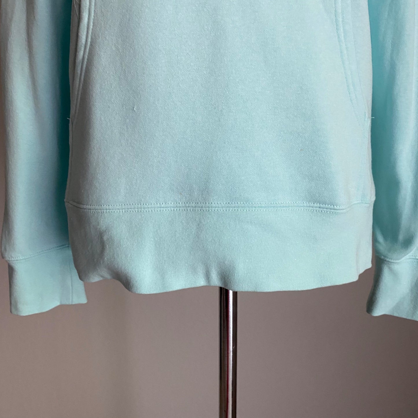 The North Face sz M Long sleeve hooded Pocket drawstring sweatshirt hoodie