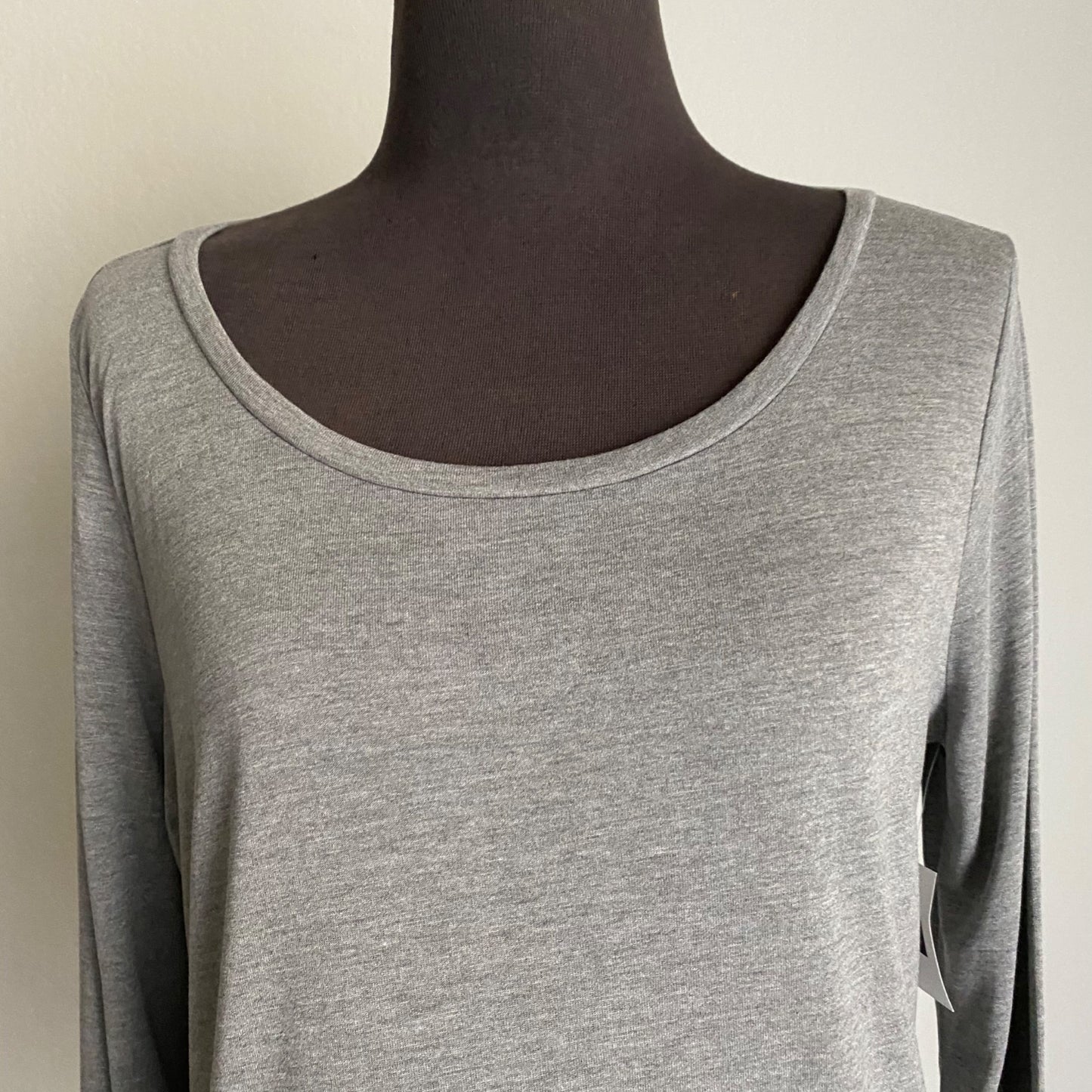 Gap sz S Long sleeve block color scoop neck shirt blouse