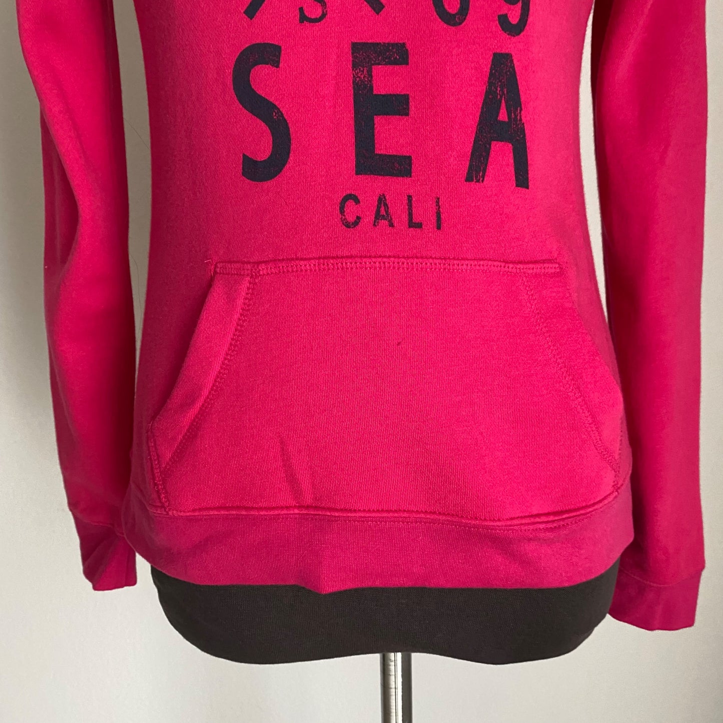 Gap sz XS Long sleeve hooded cotton V neck SUN SEA CALI sweatshirt