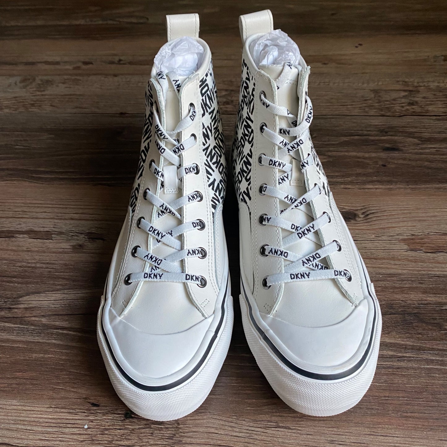 DKNY sz VARIOUS SIZES logo lace up shell toe high top canvas sneakers whiteNWT