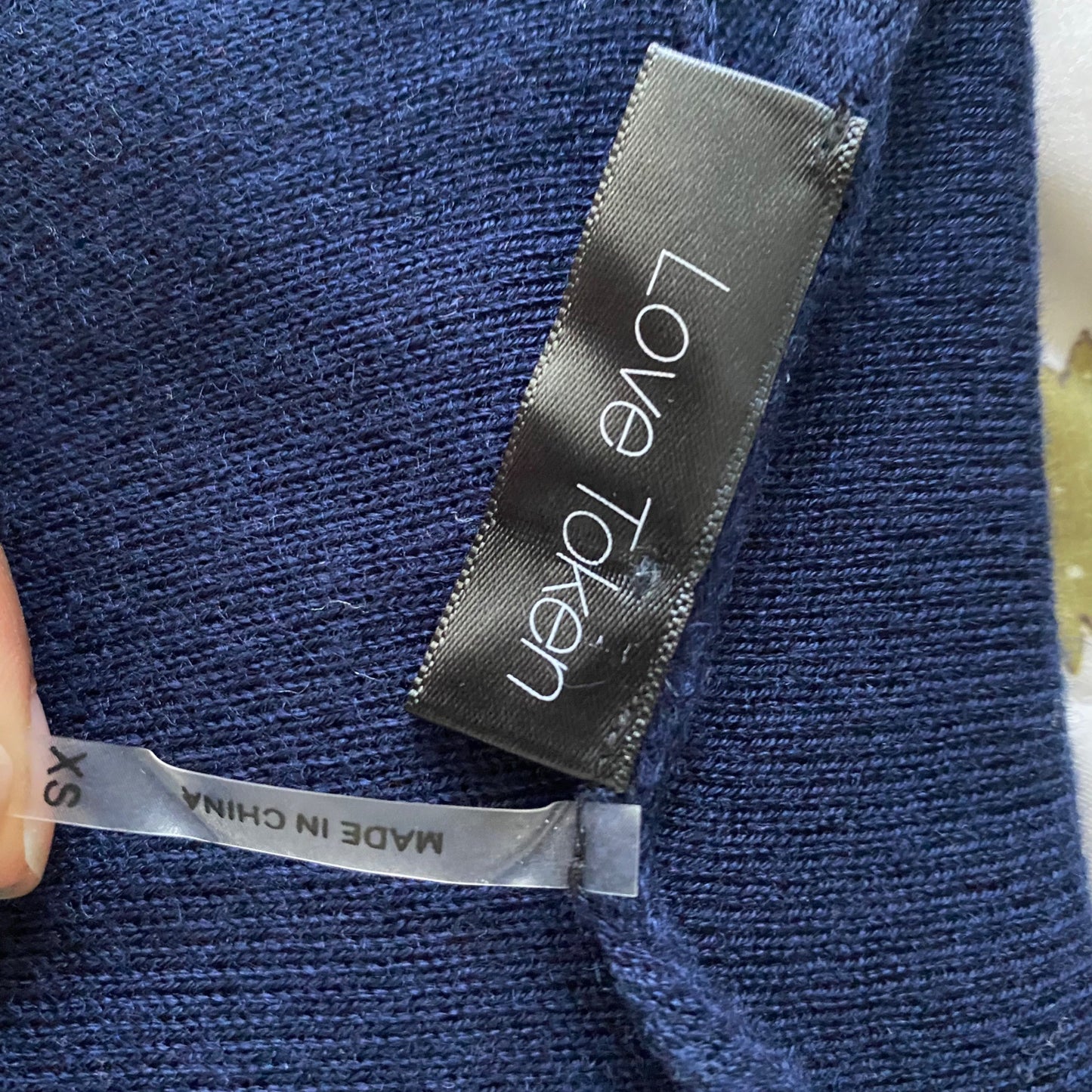 Love Token sz XS long sleeve block color scoop neck sweater
