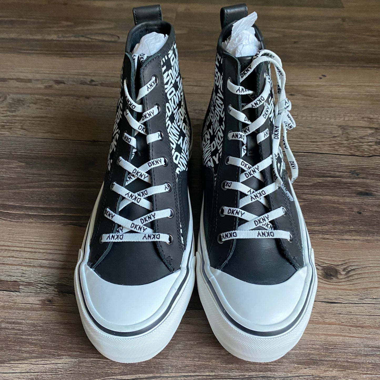 DKNY sz VARIOUS SIZES logo lace up shell toe high top canvas sneakers black NWT